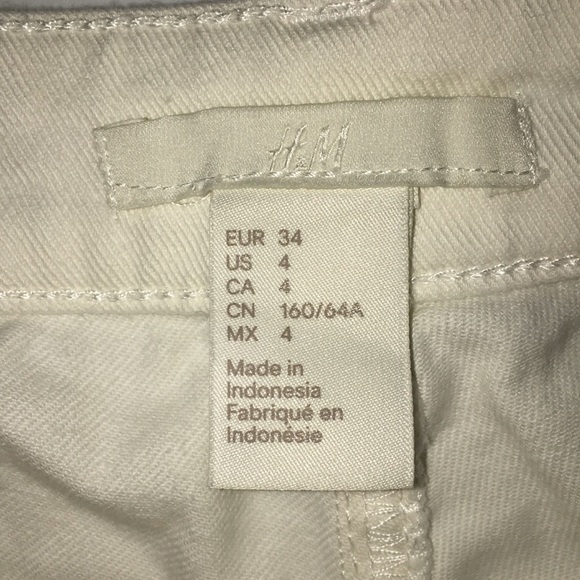 H&M shorts - Picture 3 of 3